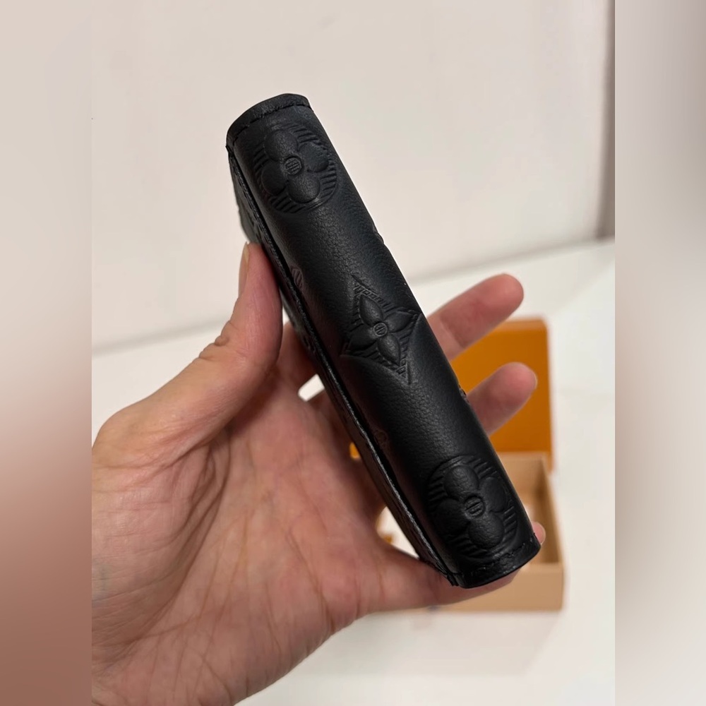 Louis Vuitton Pocket Organizer - Picture 5 of 9